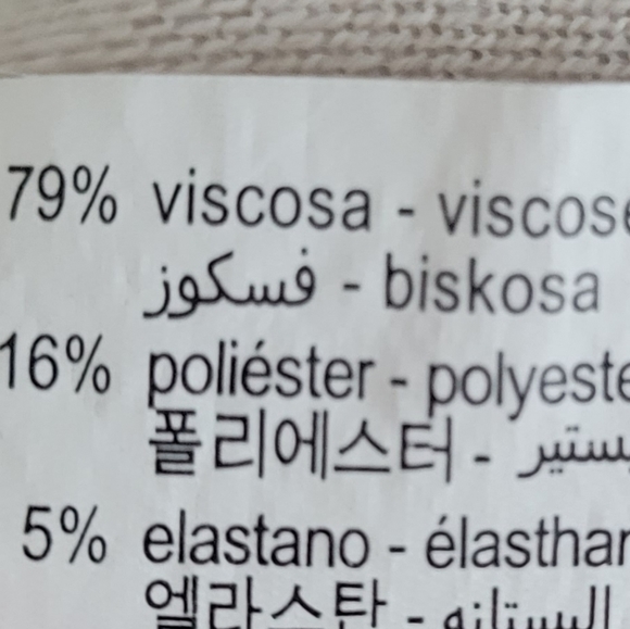 Zara Size Large V Neck Light Weight Top - Picture 4 of 4